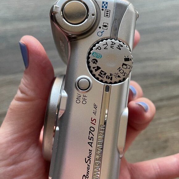 Canon PowerShot A570 IS Ai AF Digital Camera $30 - Picture 6 of 13